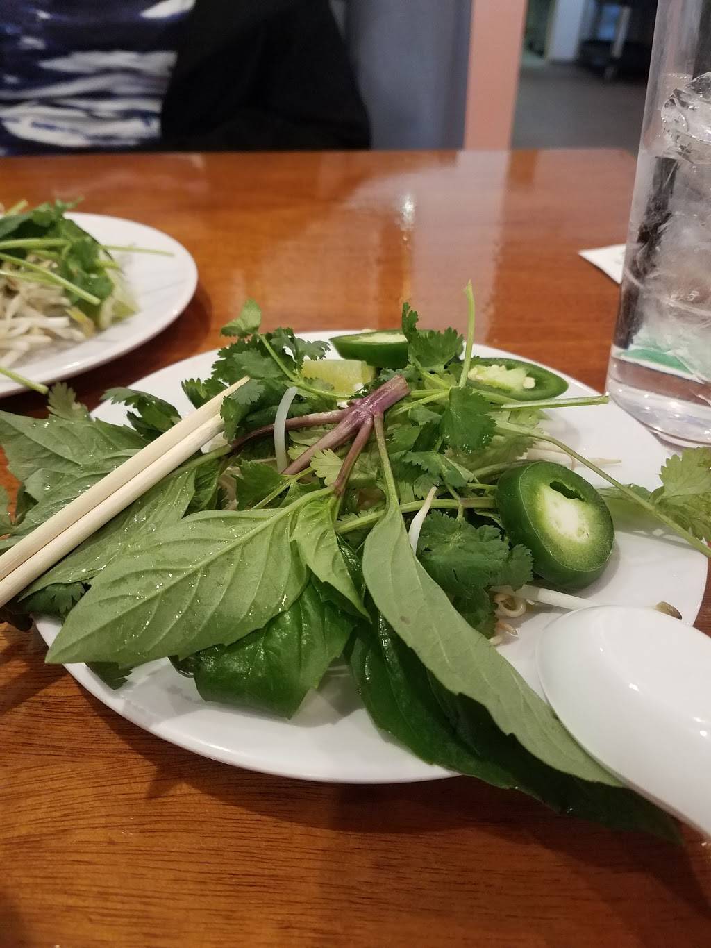 Pho Good | restaurant | 10952 W 74th Terrace, Shawnee, KS 66203, USA | 9132689000 OR +1 913-268-9000