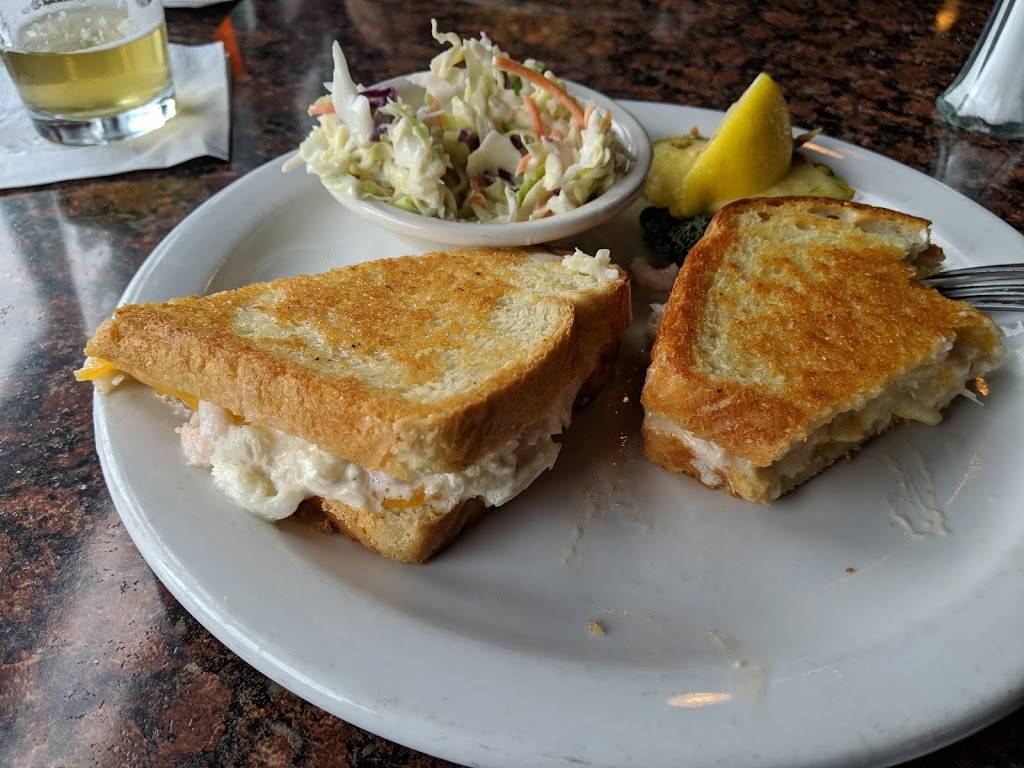 Downriggers on the Water | restaurant | 115 E Railroad Ave #207, Port Angeles, WA 98362, USA | 3604522700 OR +1 360-452-2700