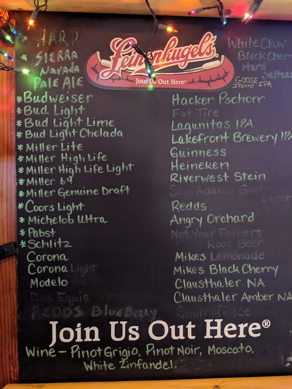 Hushers Pub & Grill | restaurant | 9002 6 Mile Rd, Caledonia, WI 53108, USA | 2628359795 OR +1 262-835-9795