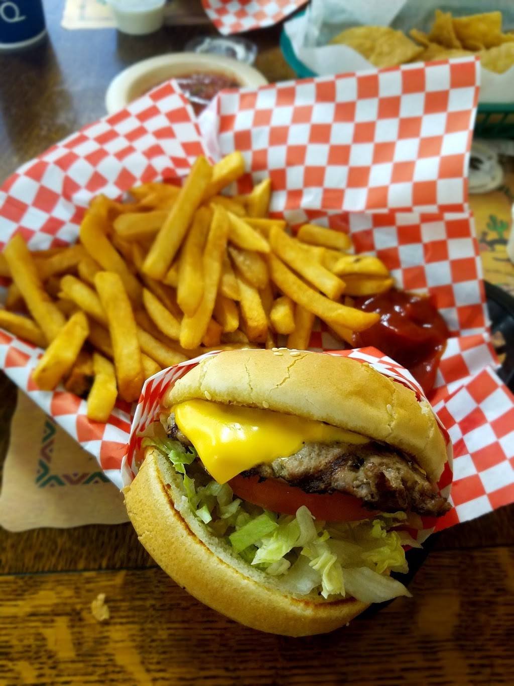 Burger Express Fresh Mexican Grill | restaurant | 3200 E Los Angeles Ave, Simi Valley, CA 93065, USA | 8055797353 OR +1 805-579-7353