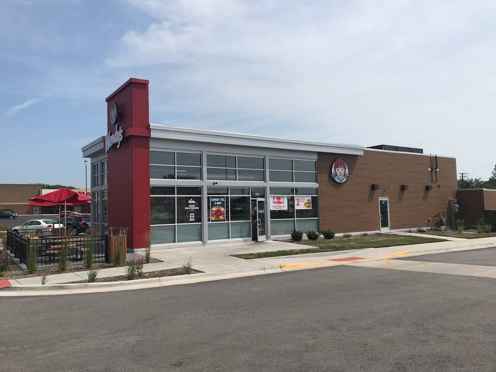 Wendys | restaurant | 206 W N Ave, Villa Park, IL 60181, USA | 6305160527 OR +1 630-516-0527