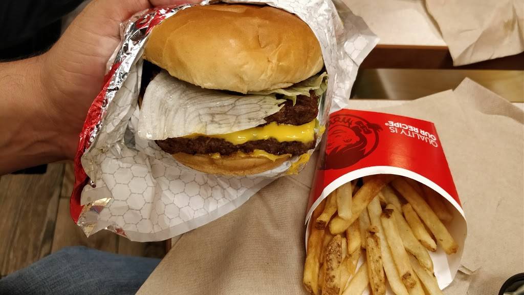 Wendys | restaurant | 13650 SW 26th St, Miami, FL 33175, USA | 3055549622 OR +1 305-554-9622