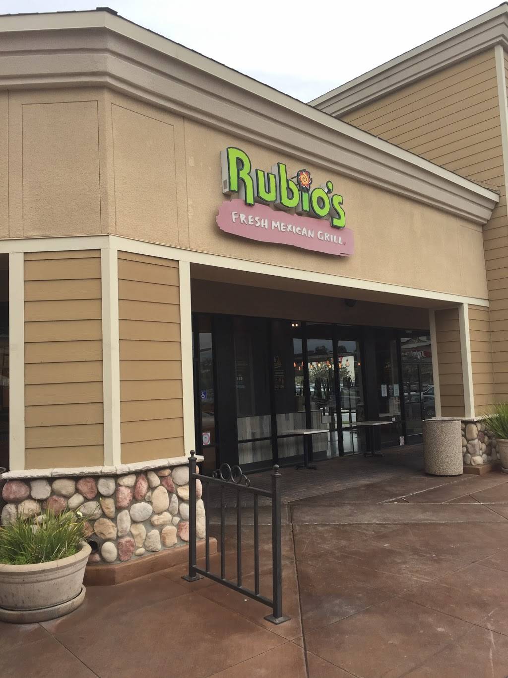 Rubios | restaurant | 12420 Seal Beach Blvd A, Seal Beach, CA 90740, USA | 5624309950 OR +1 562-430-9950