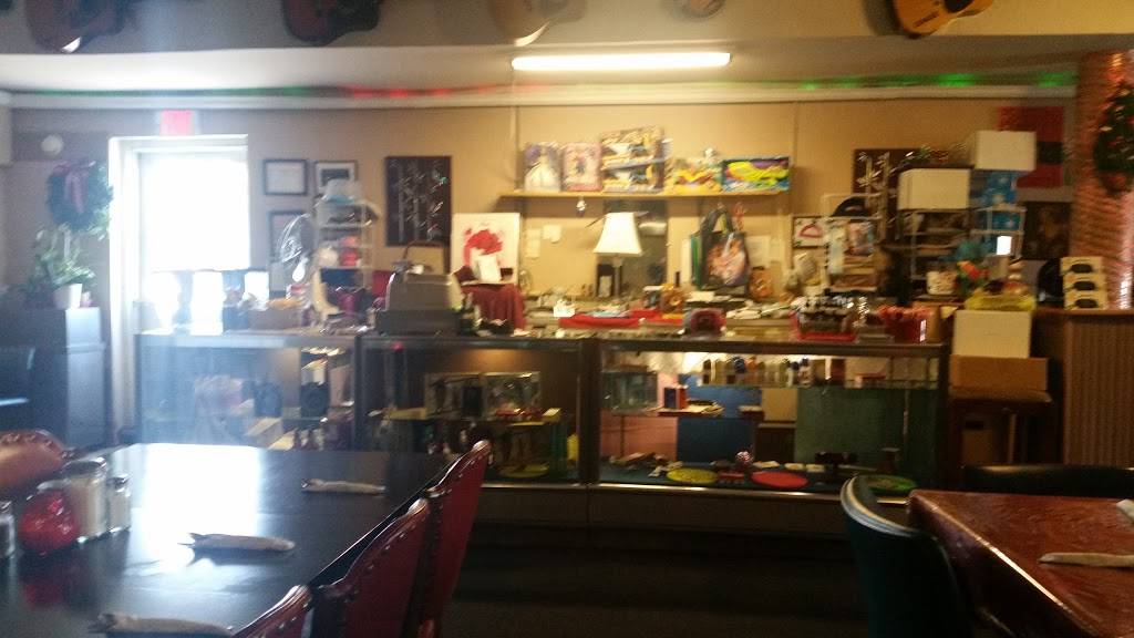 Lois Manns Restaurant | restaurant | 1904 S High St, Columbus, OH 43207, USA | 6144436910 OR +1 614-443-6910