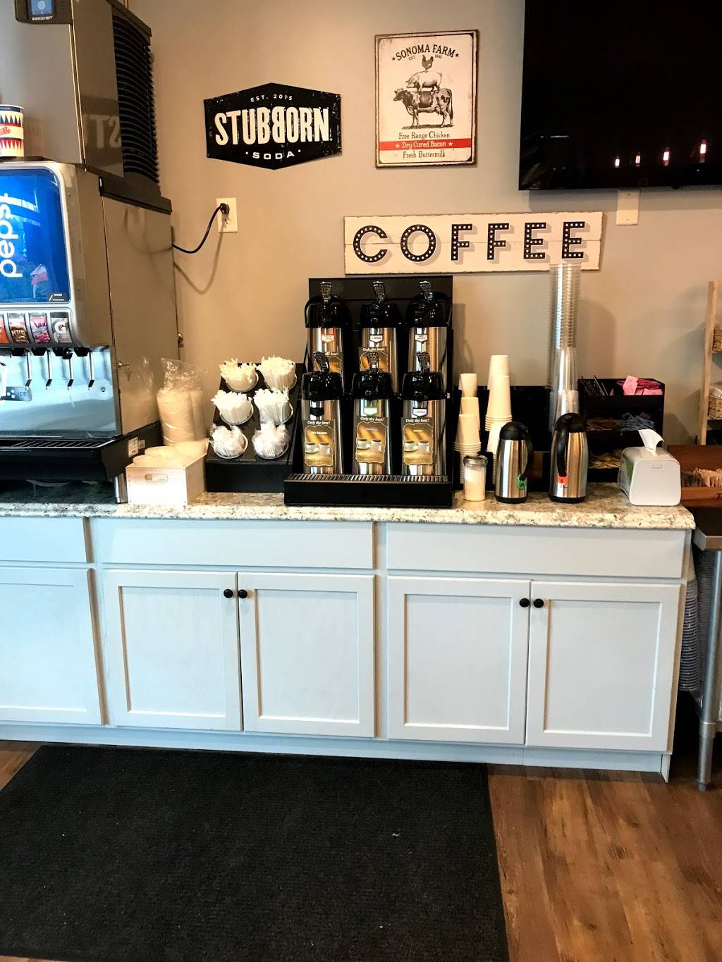 Deli king | restaurant | 32 Indian Rock Rd, Windham, NH 03087, USA | 6032605600 OR +1 603-260-5600