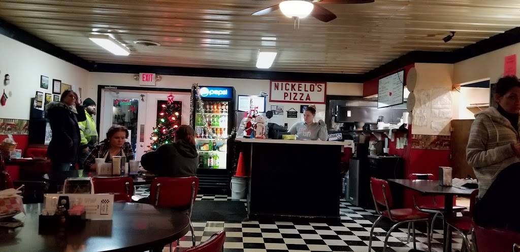 Nickelos Pizza | restaurant | 530 N Warpath Dr, Milan, IN 47031, USA | 8126543260 OR +1 812-654-3260