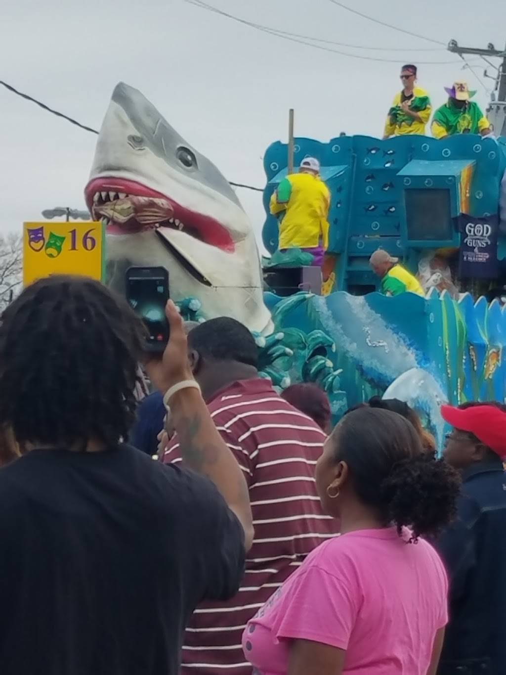 B&B Wings | restaurant | 7505 W Main St, Houma, LA 70360, USA | 9853609398 OR +1 985-360-9398