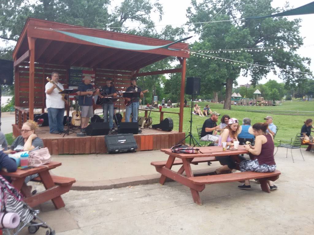 Elwoods | restaurant | 1924 Riverside Dr, Tulsa, OK 74119, USA | 9189499090 OR +1 918-949-9090