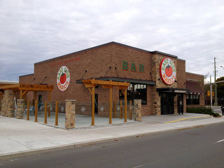 East Side Mario’s | restaurant | 3802 Innes Rd, Ottawa, ON K1T 1W3, Canada | 6135900408 OR +1 613-590-0408