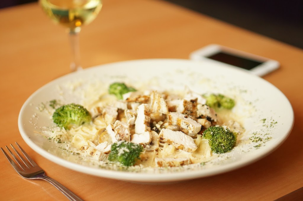 Wild Goose Cafe & Bar | restaurant | 2365 Ashland St, Ashland, OR 97520, USA | 5414884103 OR +1 541-488-4103