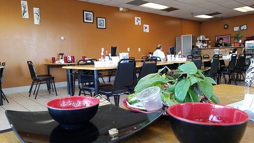 TNT Vietnamese Restaurant | restaurant | 3452 Martin Luther King Jr Pkwy, Des Moines, IA 50310, USA | 5152777790 OR +1 515-277-7790