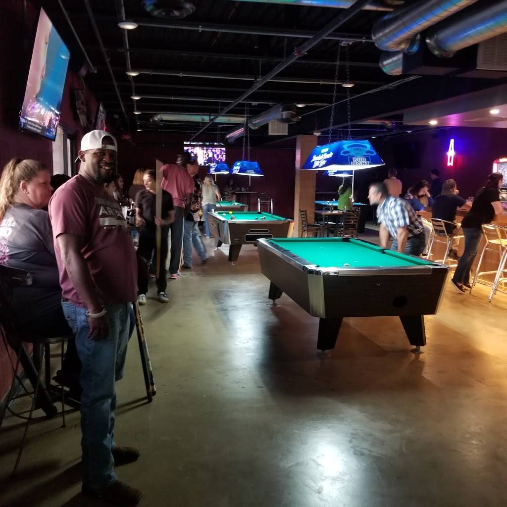 Happy Monk | restaurant | 1430 W Lindsey St, Norman, OK 73069, USA | 4058572242 OR +1 405-857-2242