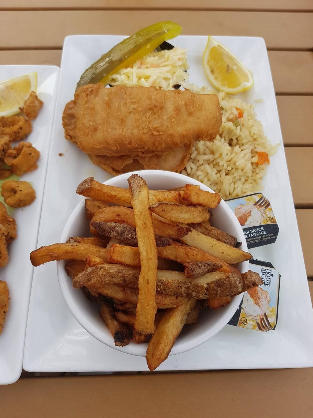 Deja Vu Restaurant & Bar | restaurant | 882 Main St E, Hawkesbury, ON K6A 1B6, Canada | 6136320111 OR +1 613-632-0111