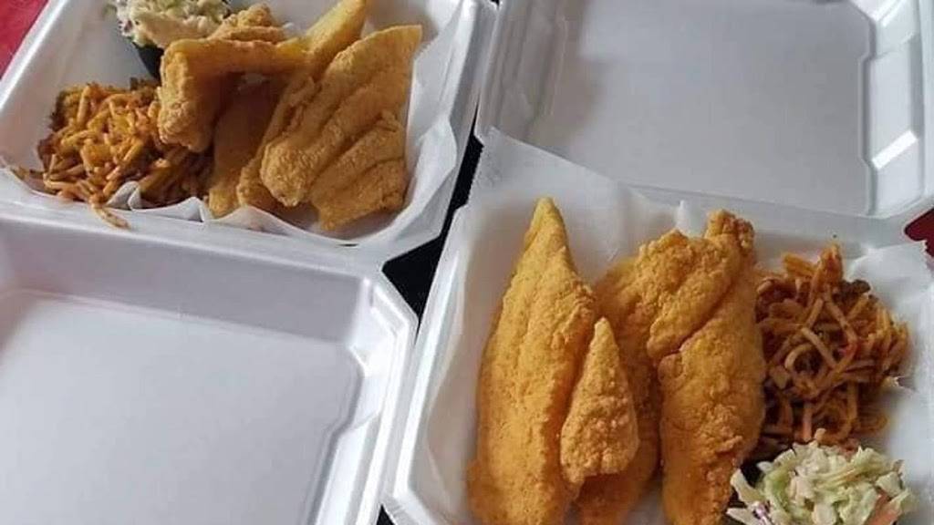 Big Daddys BBQ and Soul Food | restaurant | 2005 N 32nd St, Milwaukee, WI 53208, USA | 4147588602 OR +1 414-758-8602