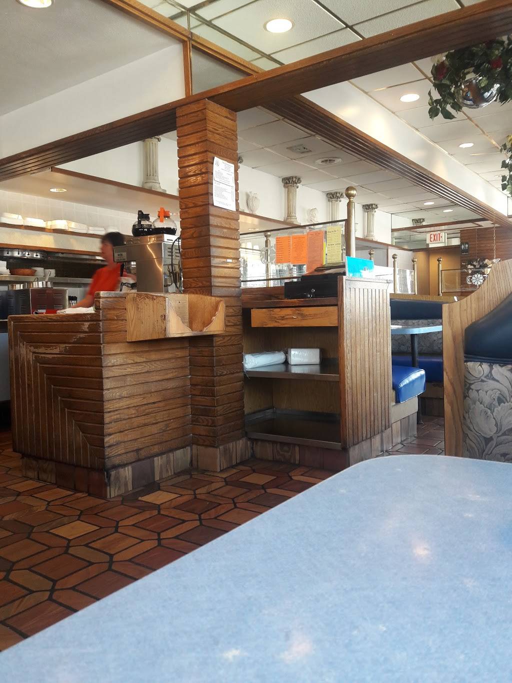 Bob & Annes Restaurant | restaurant | 1739 N Sheridan Rd, Waukegan, IL 60085, USA | 8476628770 OR +1 847-662-8770