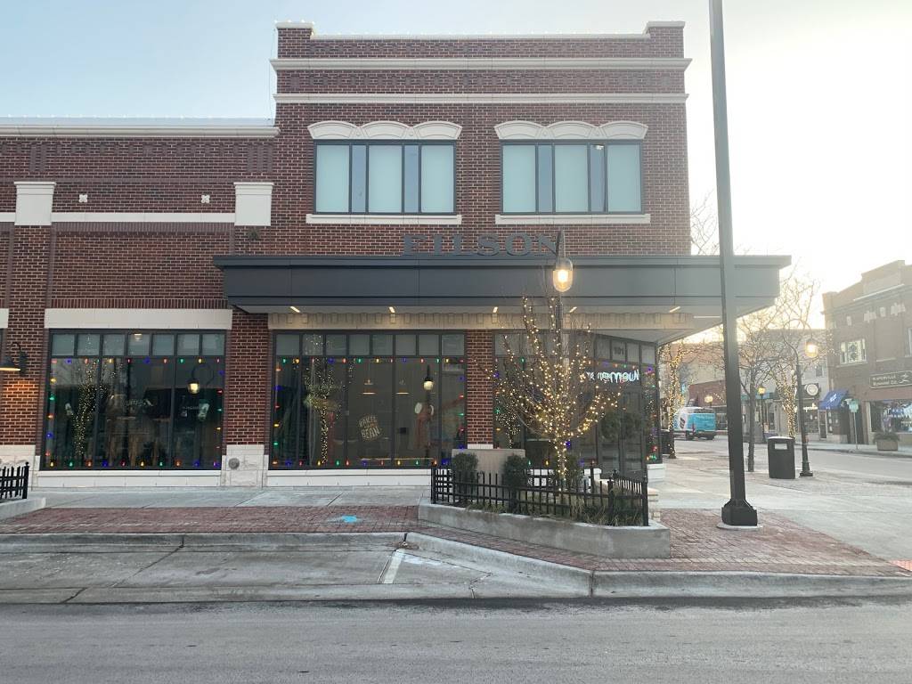 Downtown Naperville | shopping mall | 55 S Main St #351, Naperville, IL 60540, USA | 6305443367 OR +1 630-544-3367