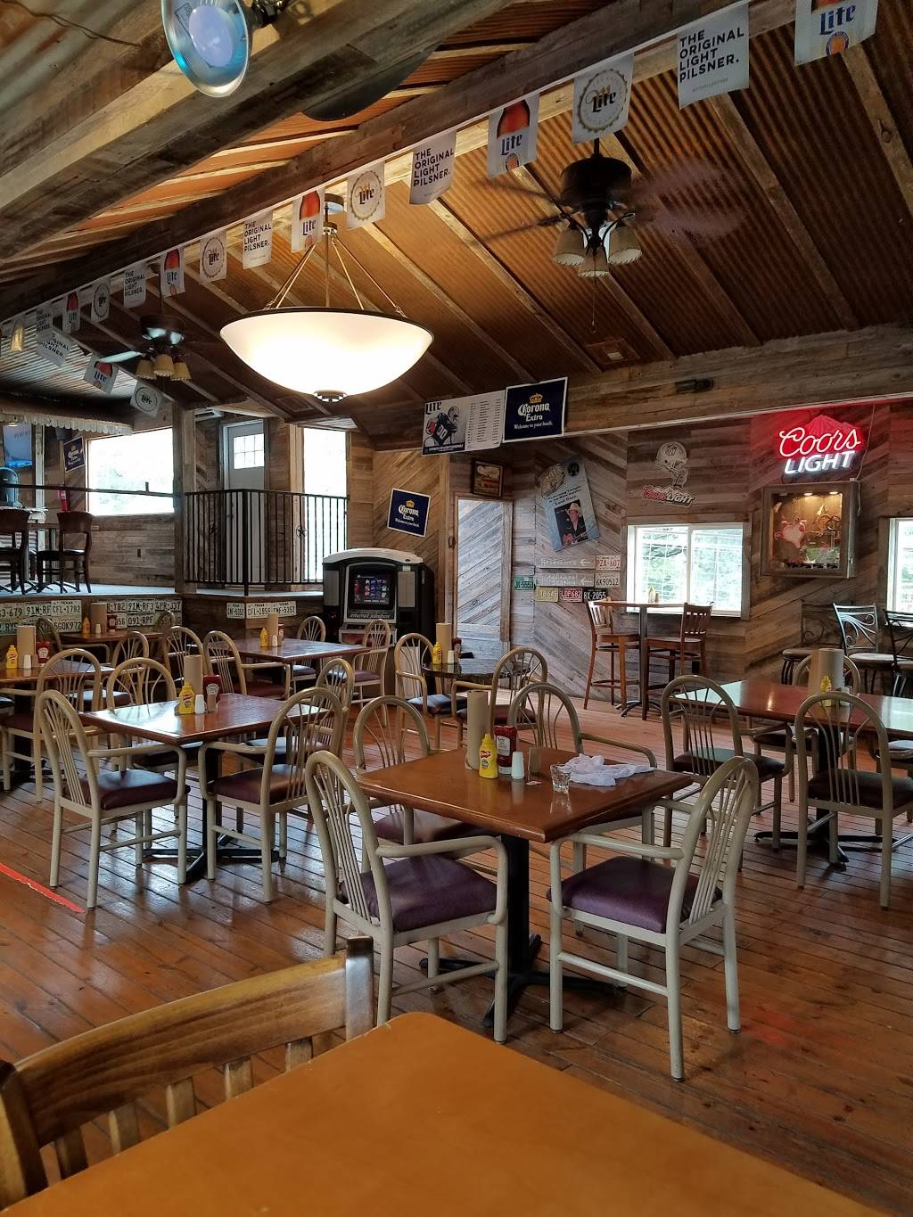 The 4 Way Bar & Grill | restaurant | 9742 FM1283, Lakehills, TX 78063, USA | 8307513400 OR +1 830-751-3400