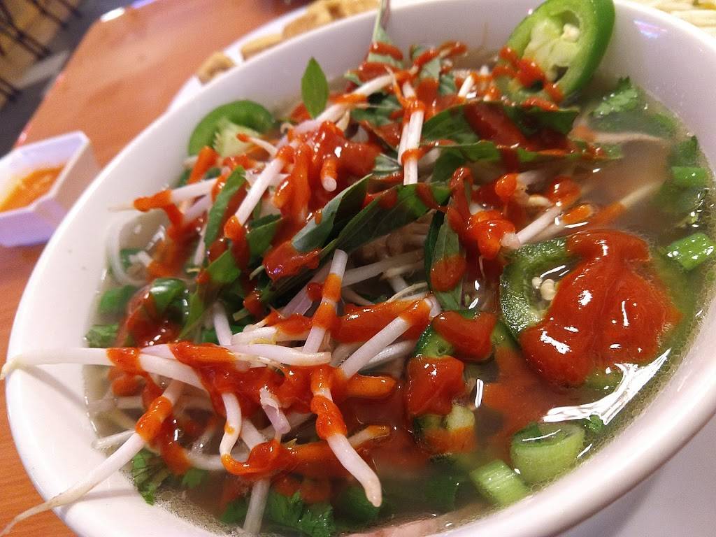 Kung Fu Phò | restaurant | 7243 Boulder Ave, Highland, CA 92346, USA | 9099075499 OR +1 909-907-5499