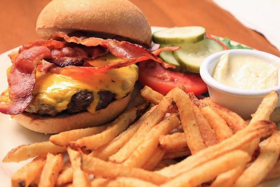 Magnolia St Seafood and Grill | restaurant | 9 W Magnolia St, Arcadia, FL 34266, USA | 8634916916 OR +1 863-491-6916