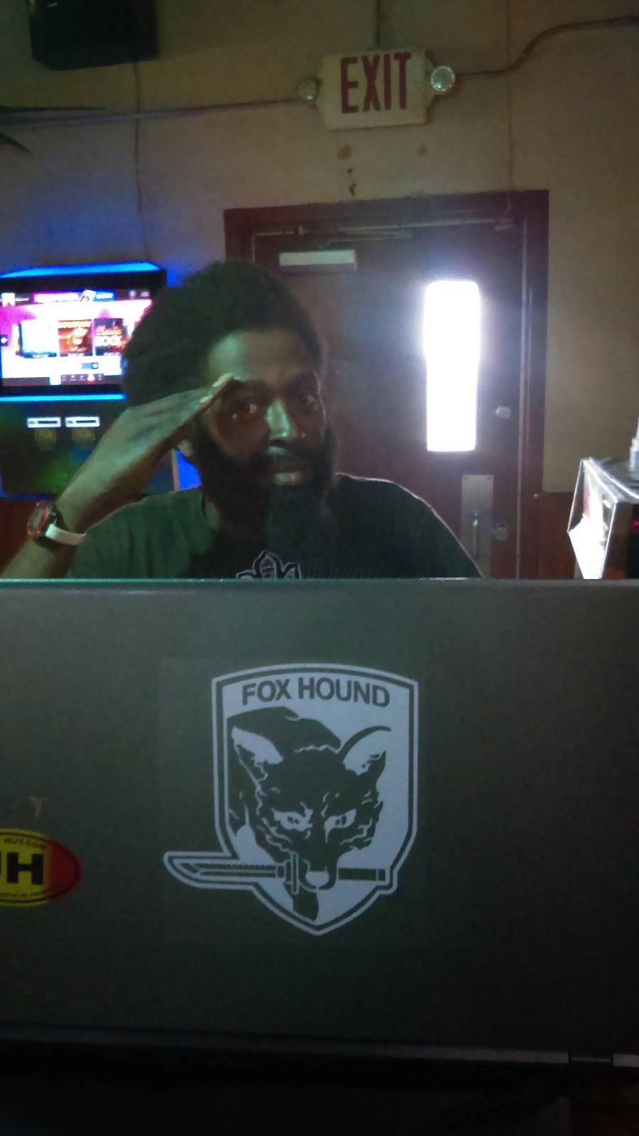 Born Free Pub & Grill | restaurant | 110 E Waters Ave, Tampa, FL 33604, USA | 8139362471 OR +1 813-936-2471