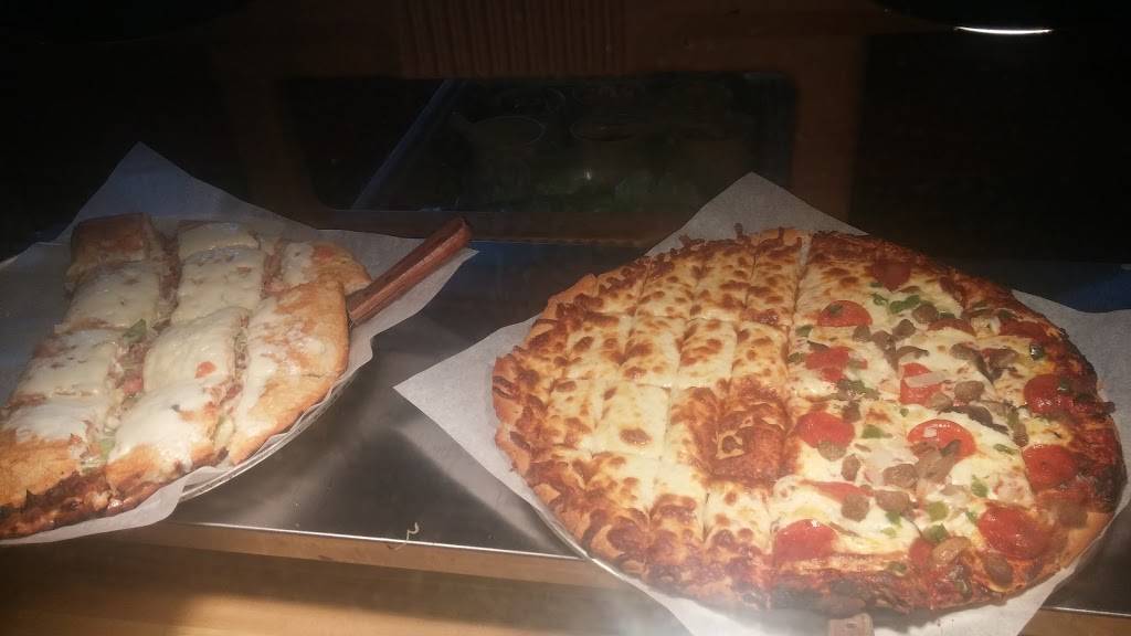 Reds Pizza | restaurant | 381 Perry St, Fostoria, OH 44830, USA | 4194352224 OR +1 419-435-2224