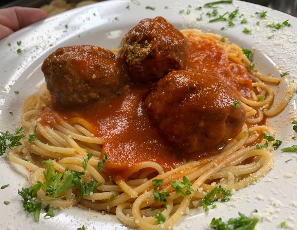 Castuccis Italian Restaurant | restaurant | 4332 Long Beach Rd SE, Southport, NC 28461, USA | 9104776755 OR +1 910-477-6755