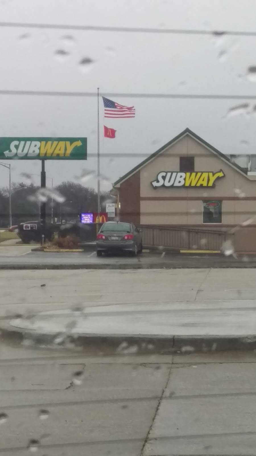 Subway | restaurant | 725 W Champaign Ave, Rantoul, IL 61866, USA | 2172829379 OR +1 217-282-9379