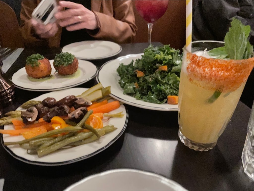 Mr. Digbys Bar & Restaurant | restaurant | 1199 Church St, San Francisco, CA 94114, USA | 4158964973 OR +1 415-896-4973