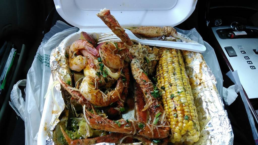 Chef Oyas The TRAP | restaurant | 3355 N Keystone Ave, Indianapolis, IN 46218, USA | 3177626172 OR +1 317-762-6172