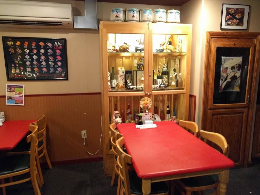 Hanami Sushi | restaurant | 944 Lincoln Way, Auburn, CA 95603, USA | 5308898006 OR +1 530-889-8006