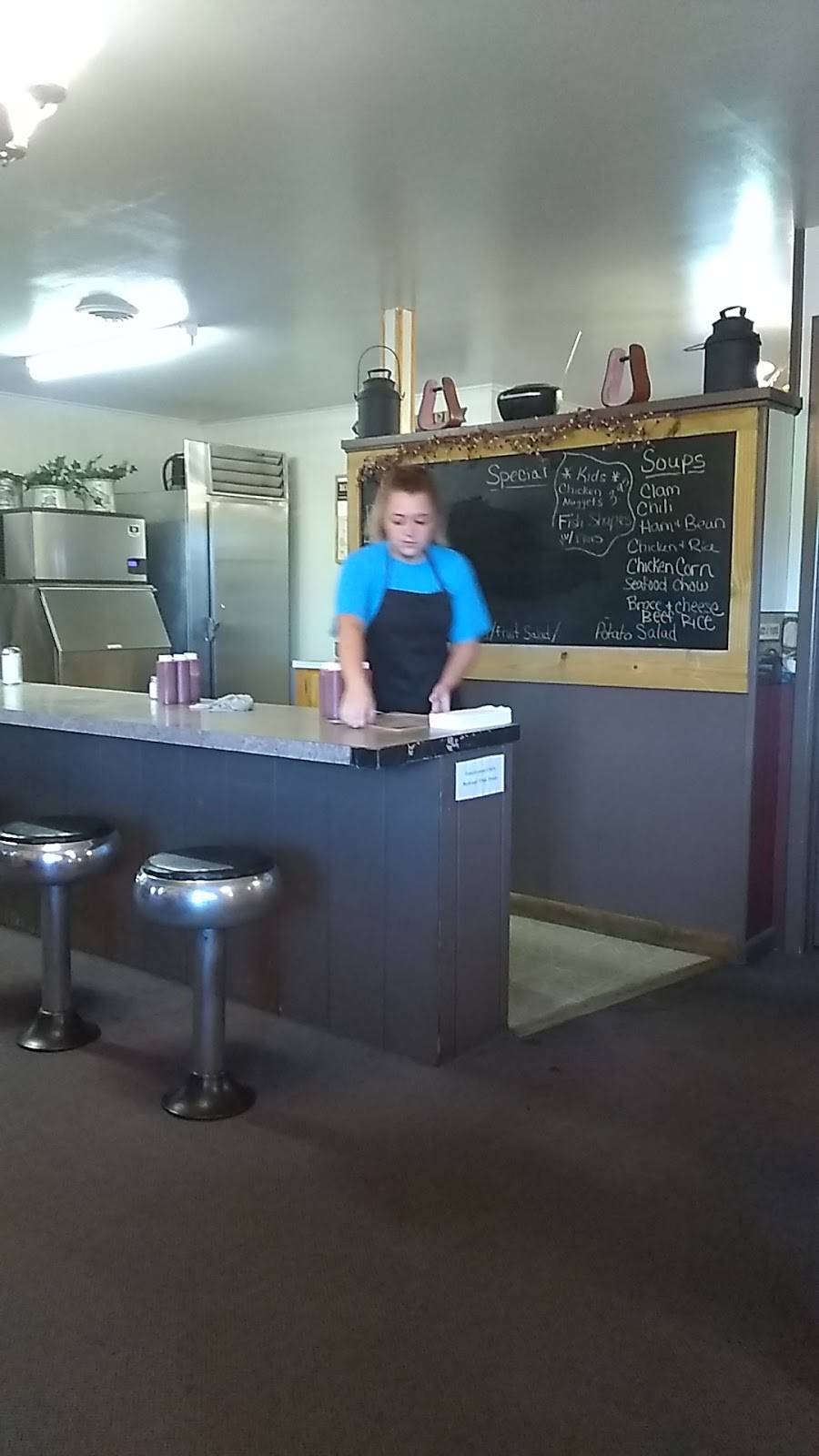 Lauvers Family Traditions Restaurant | restaurant | 8370 PA-104 #20, Mt Pleasant Mills, PA 17853, USA | 5705392733 OR +1 570-539-2733