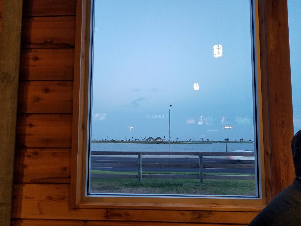 Poor Mans Country Club | restaurant | 1009 Business Hwy 35 N, Rockport, TX 78382, USA | 3617297667 OR +1 361-729-7667