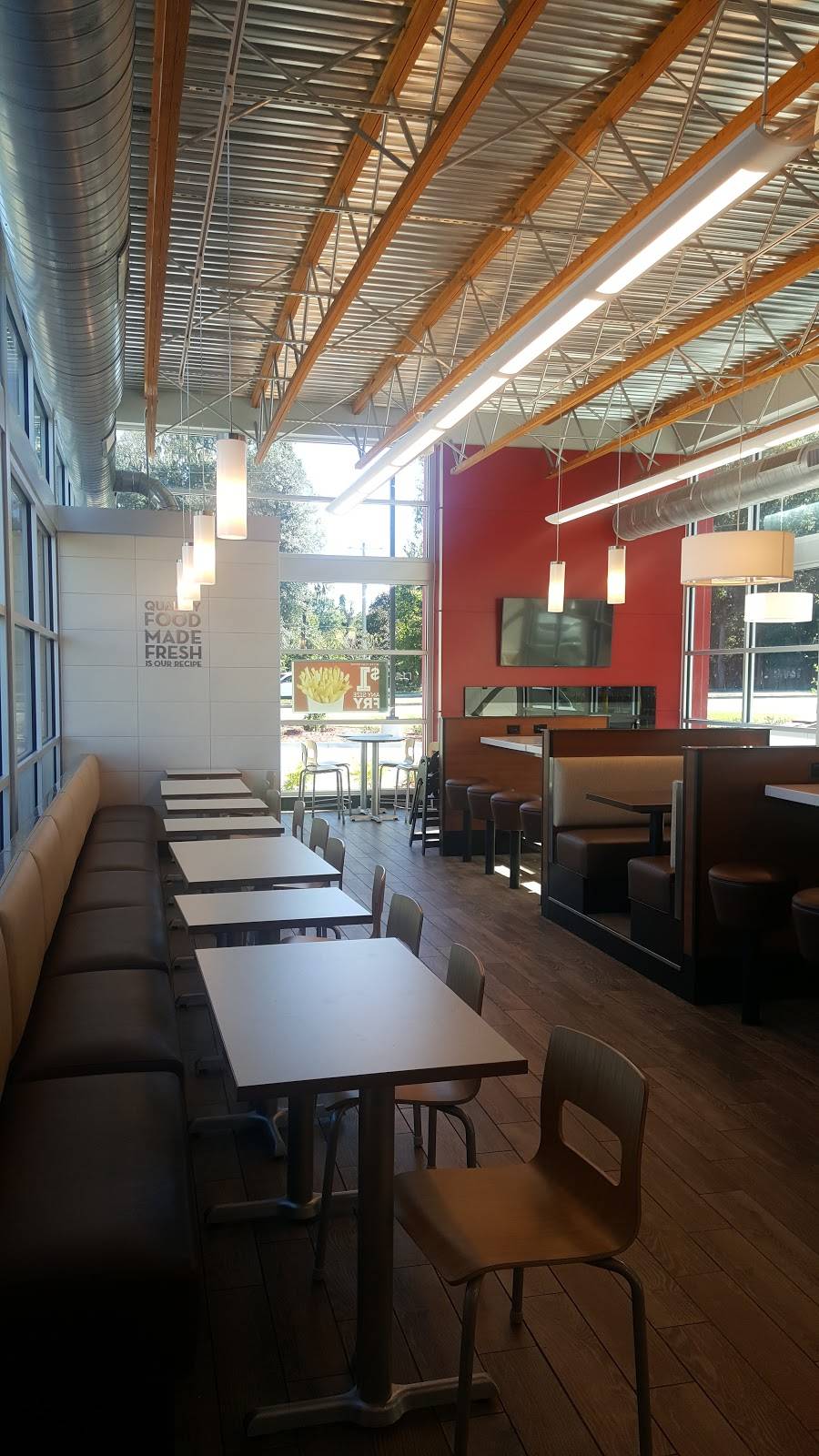 Wendys | restaurant | 11303 White Bluff Rd, Savannah, GA 31419, USA | 9123357168 OR +1 912-335-7168