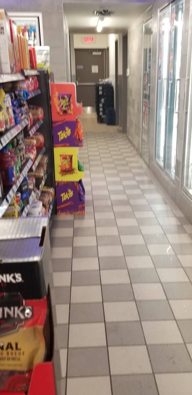 Couche-Tard | meal takeaway | 3150 Boulevard Saint-Jean, Trois-Rivières, QC G9B 2M1, Canada | 8193773939 OR +1 819-377-3939