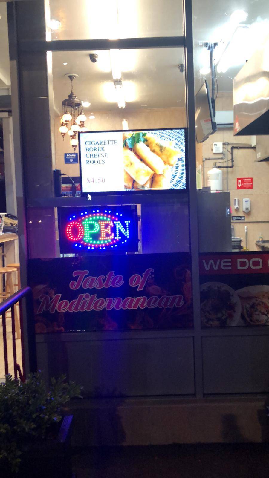 Flame Gyro | restaurant | 2701 Church Ave, Brooklyn, NY 11226, USA | 3476633333 OR +1 347-663-3333