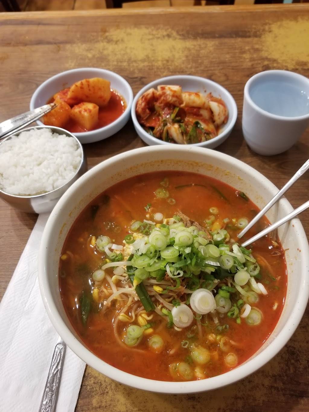 JunTong SulLungTang | restaurant | 869 S Western Ave, Los Angeles, CA 90005, USA | 2133878899 OR +1 213-387-8899