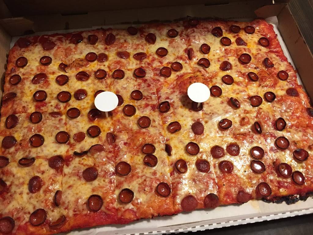 Pizza Oven | restaurant | 54 Vine St, Lockport, NY 14094, USA | 7164334390 OR +1 716-433-4390