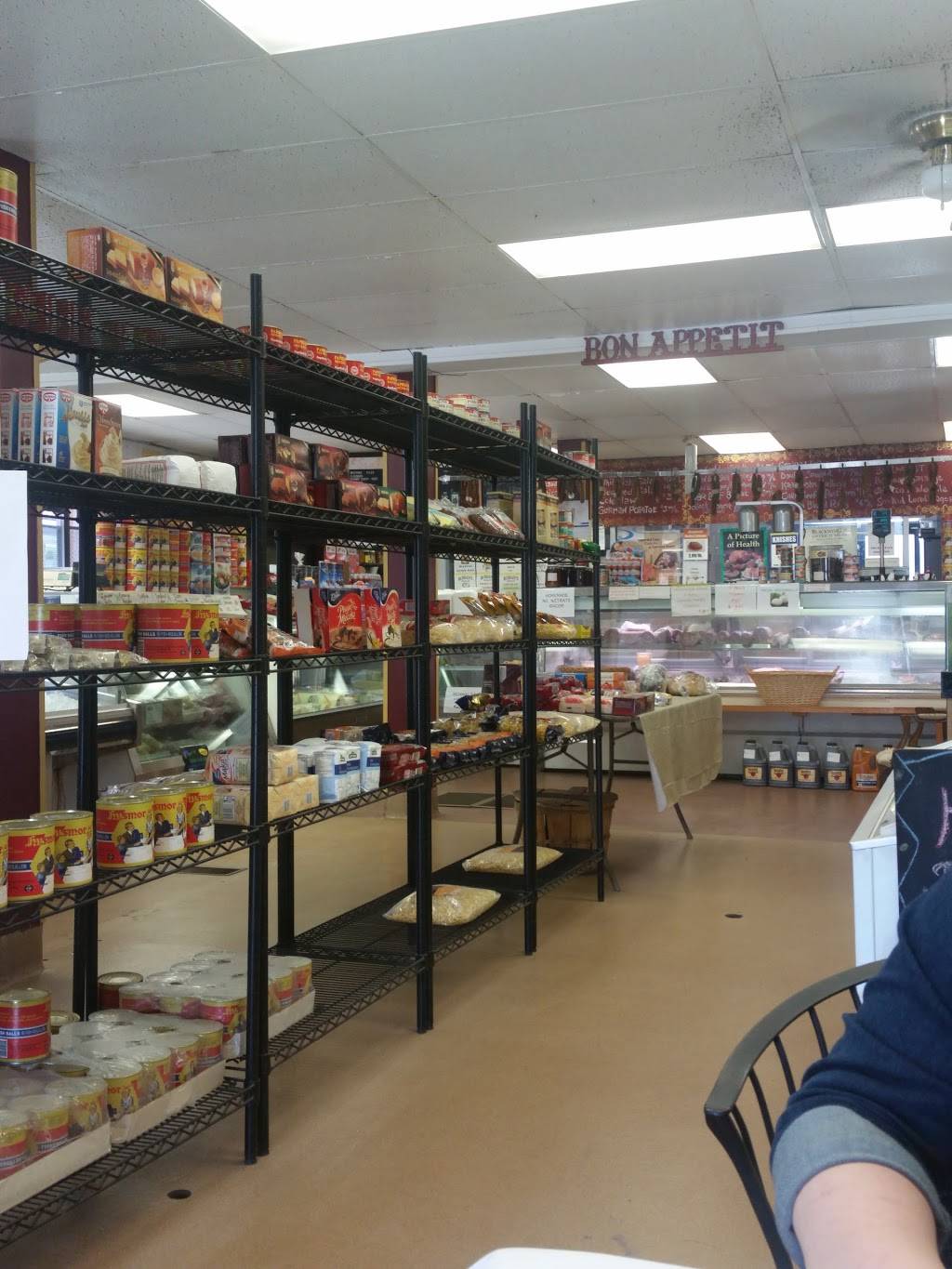 Romans Famous Meats & Seafood | restaurant | 1002 Main St, Honesdale, PA 18431, USA | 5702517751 OR +1 570-251-7751