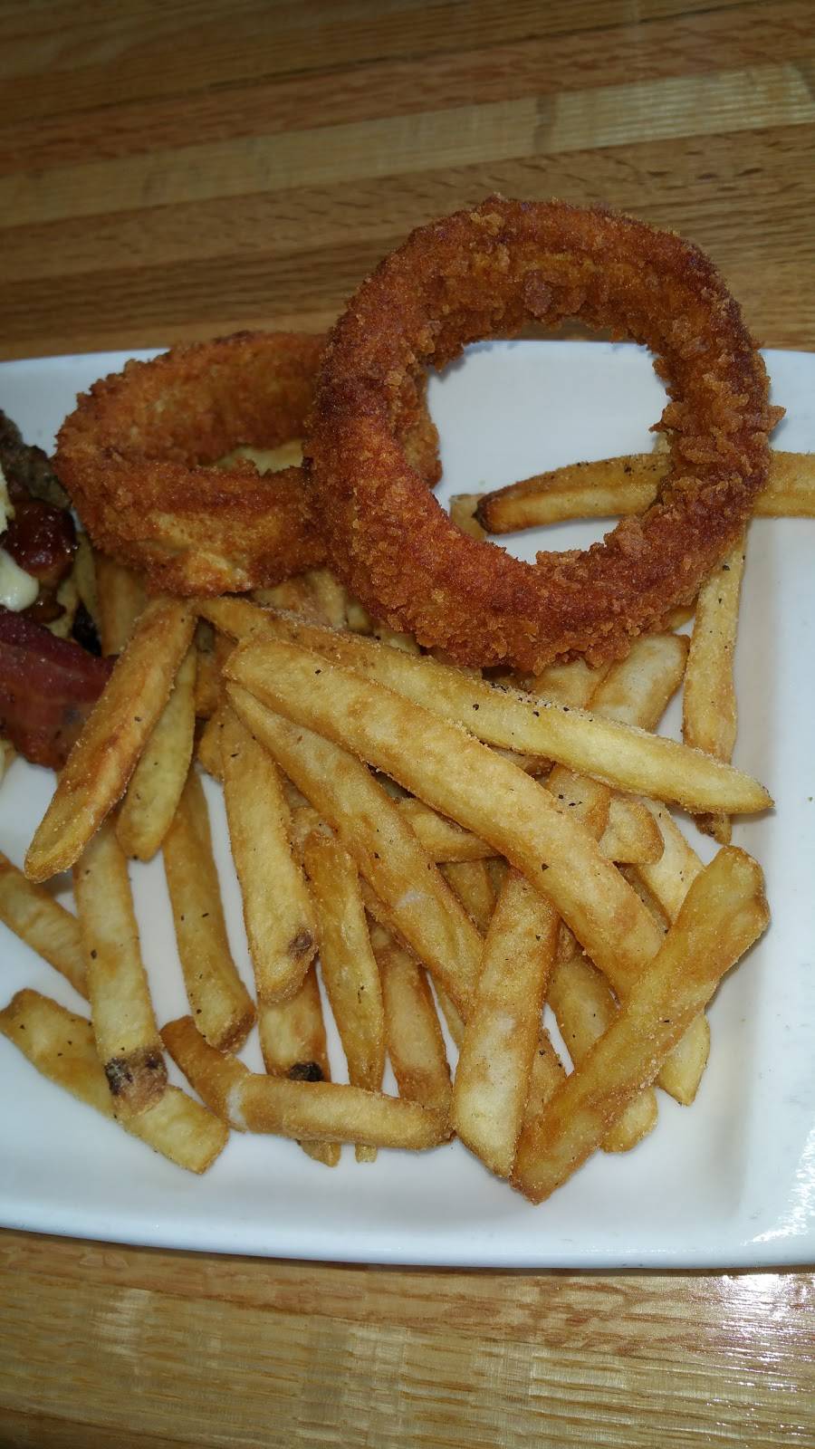 Applebees Grill + Bar | restaurant | 5017 Transit Rd, Williamsville, NY 14221, USA | 7166337635 OR +1 716-633-7635