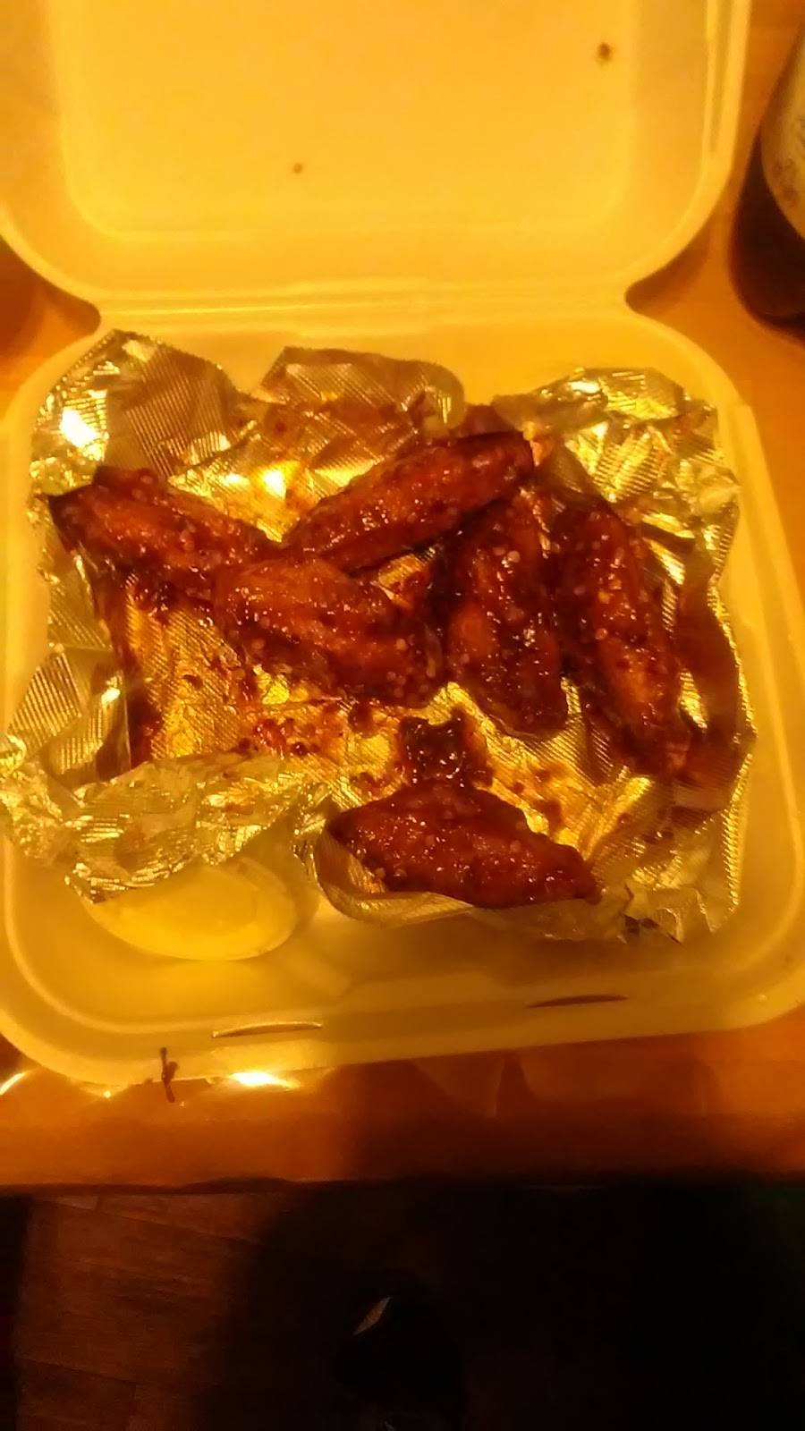 Doughballs Pizza Palace | restaurant | 40 W New York St, Aurora, IL 60506, USA | 6308445205 OR +1 630-844-5205