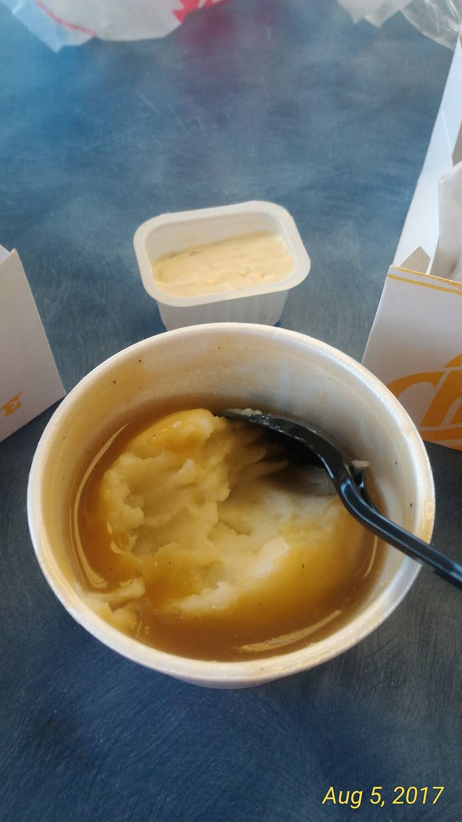 Churchs Chicken | restaurant | 700 E Holt Blvd, Ontario, CA 91761, USA | 9099864664 OR +1 909-986-4664