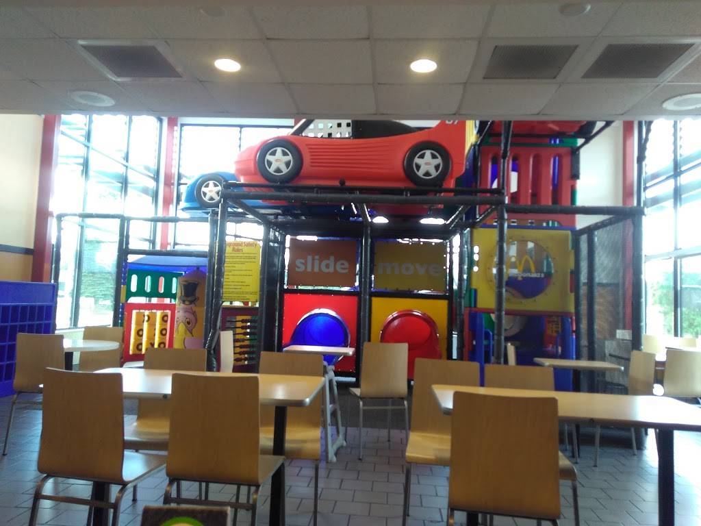 McDonalds | cafe | 2496 Lincoln Way E, Massillon, OH 44646, USA | 3308331162 OR +1 330-833-1162