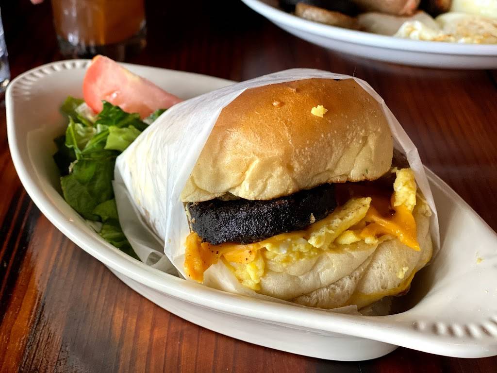 Horse and Jockey | restaurant | 131 Cheapside, Lexington, KY 40507, USA | 8595545585 OR +1 859-554-5585