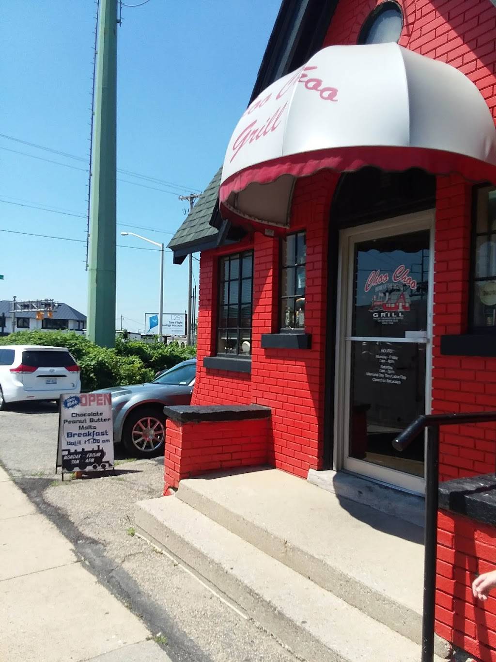 Choo Choo Grill | restaurant | 1209 Plainfield Ave NE, Grand Rapids, MI 49505, USA | 6167748652 OR +1 616-774-8652