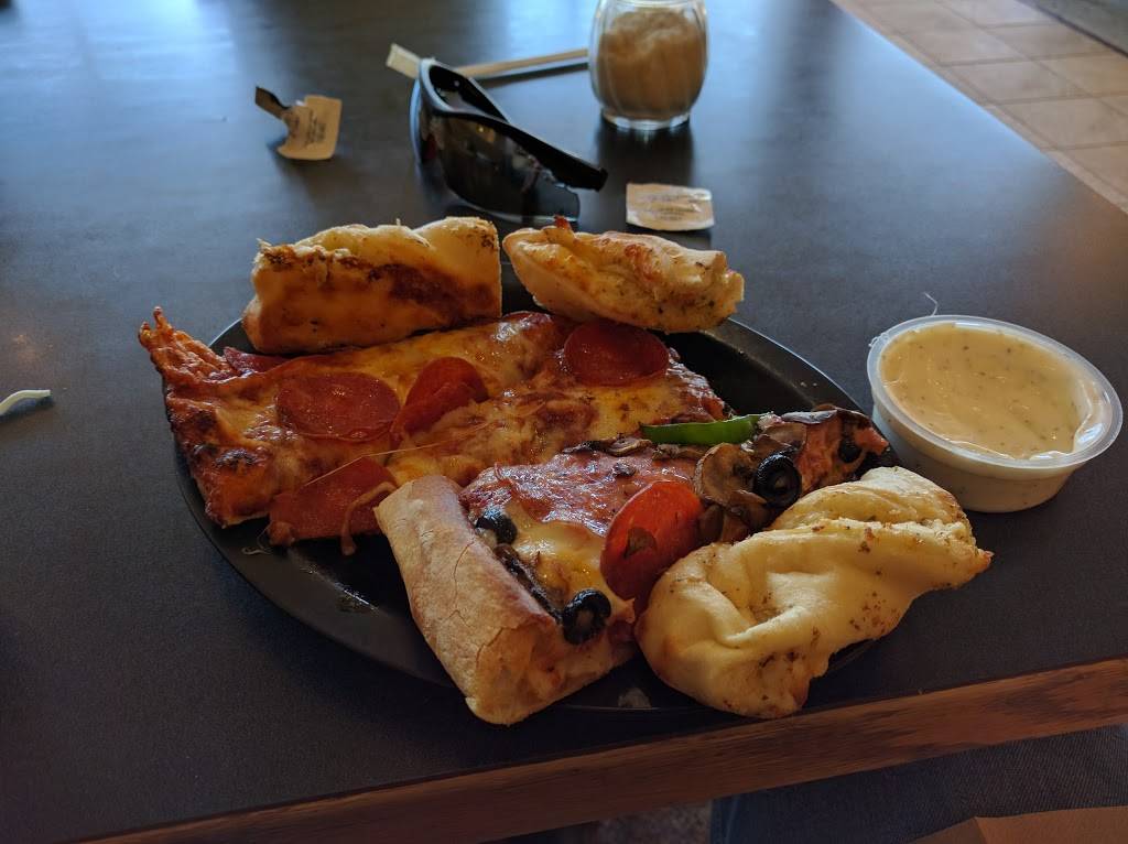 Round Table Pizza | meal delivery | 4510 Post St Ste 300, El Dorado Hills, CA 95762, USA | 9169411577 OR +1 916-941-1577