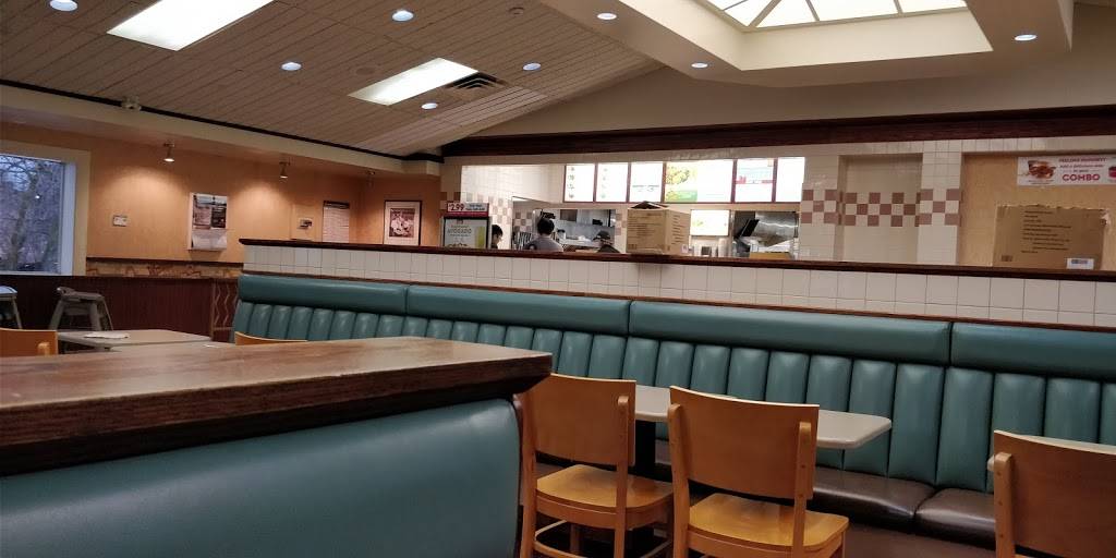 Wendys | restaurant | 221 Weber St N, Waterloo, ON N2J 3H5, Canada | 5197462728 OR +1 519-746-2728