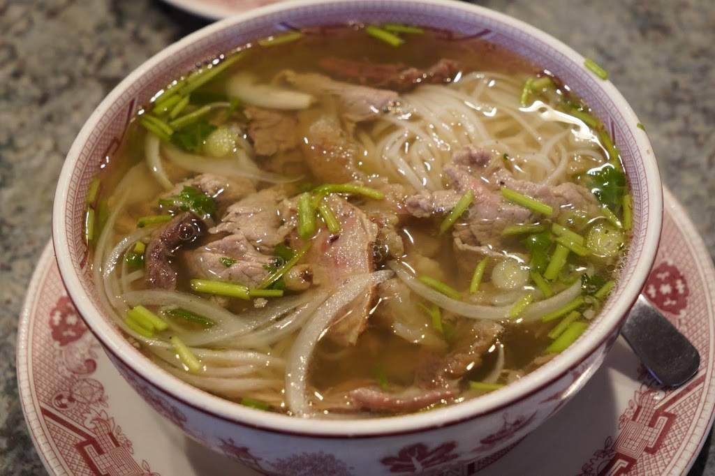 Rays Place | restaurant | 2412 Spenard Rd, Anchorage, AK 99503, USA | 9072792932 OR +1 907-279-2932