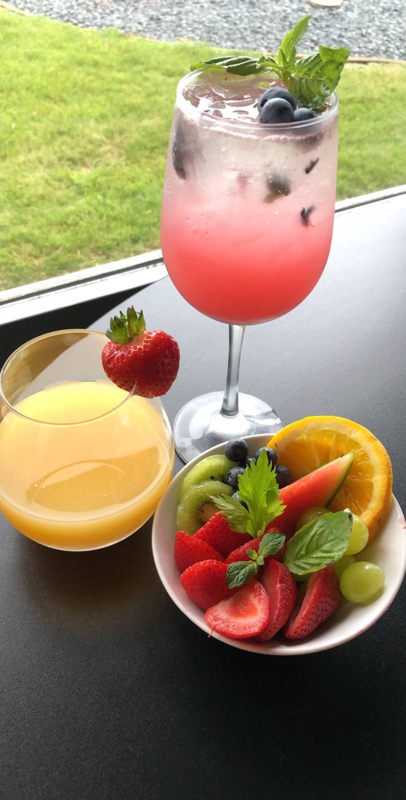 Patriot Wings: CAVU- American Kitchen & Cocktail Lounge | restaurant | Mason City Municipal Airport, 9184 265th St, Clear Lake, IA 50428, USA | 6413579464 OR +1 641-357-9464