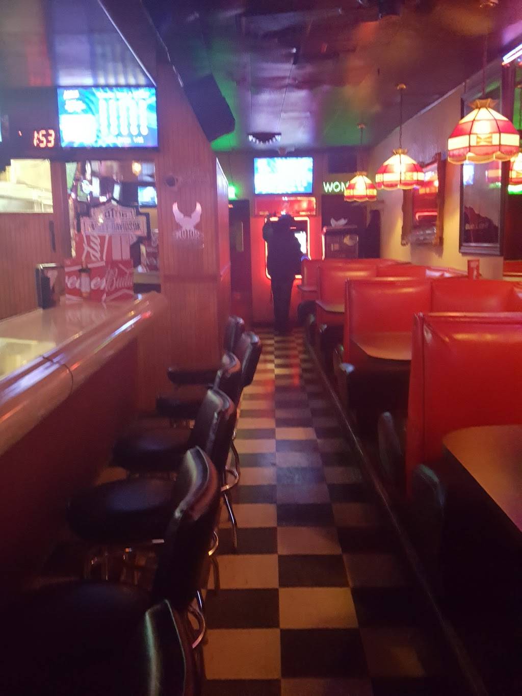 Dennys Blue Angel | restaurant | 3268 Belmont St, Bellaire, OH 43906, USA | 7406764810 OR +1 740-676-4810