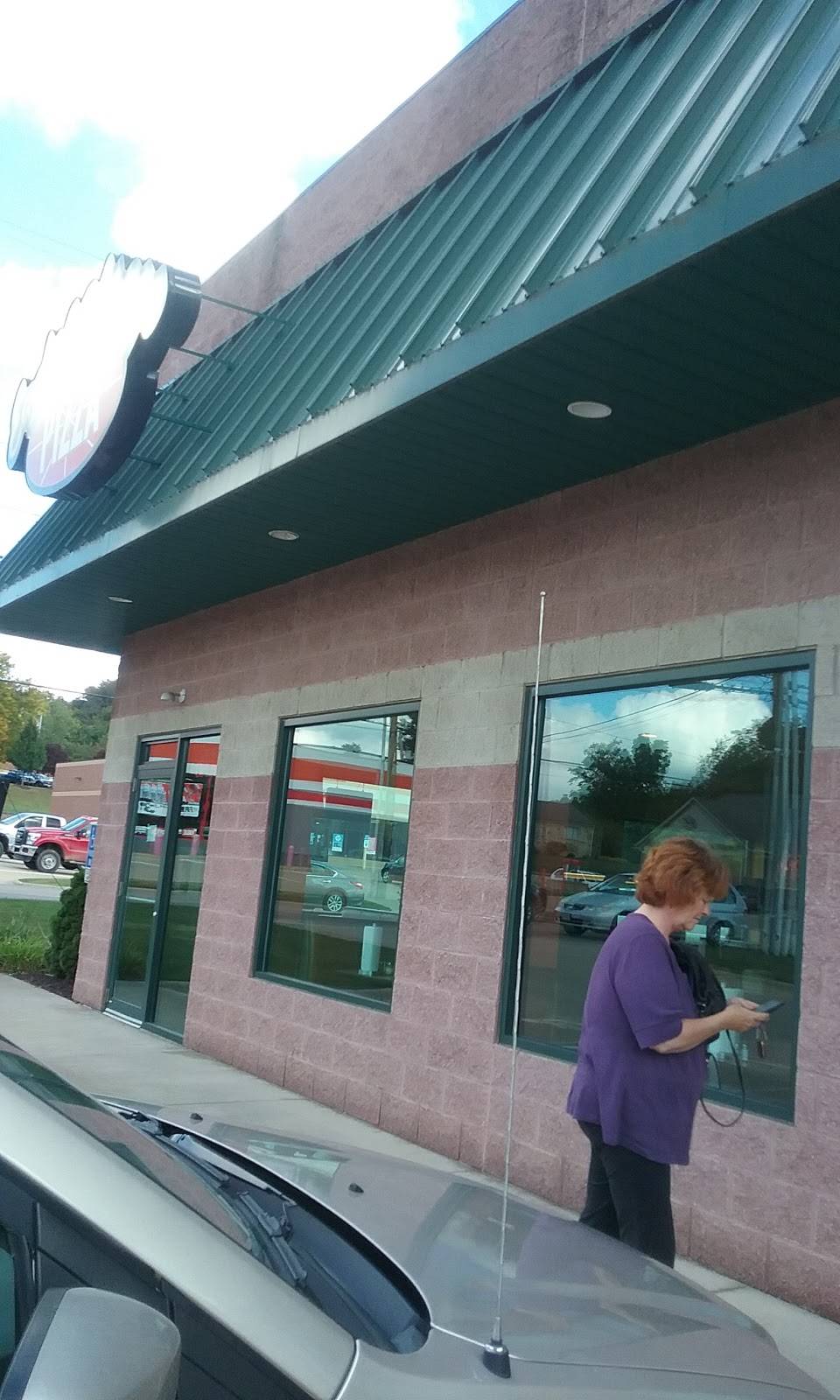 East of Chicago | restaurant | 960 S Washington St, Millersburg, OH 44654, USA | 3306741717 OR +1 330-674-1717